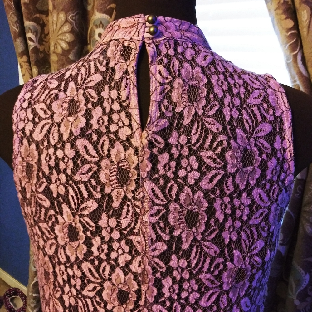 Tops - Picture 6 of 7